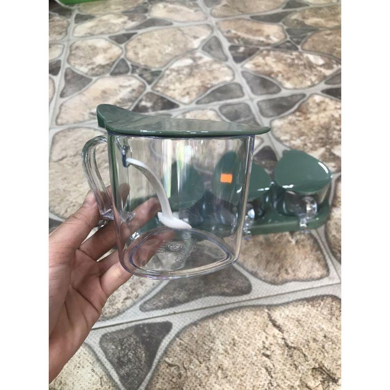 Hủ đựng gia vị 3/4 cái nhựa Châu Hưng - kèm muỗng và khay đựng