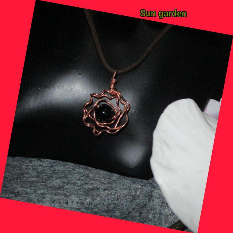 VÒNG CỔ SAN HÔ ĐEN ĐỘC ĐÁO DCĐ22