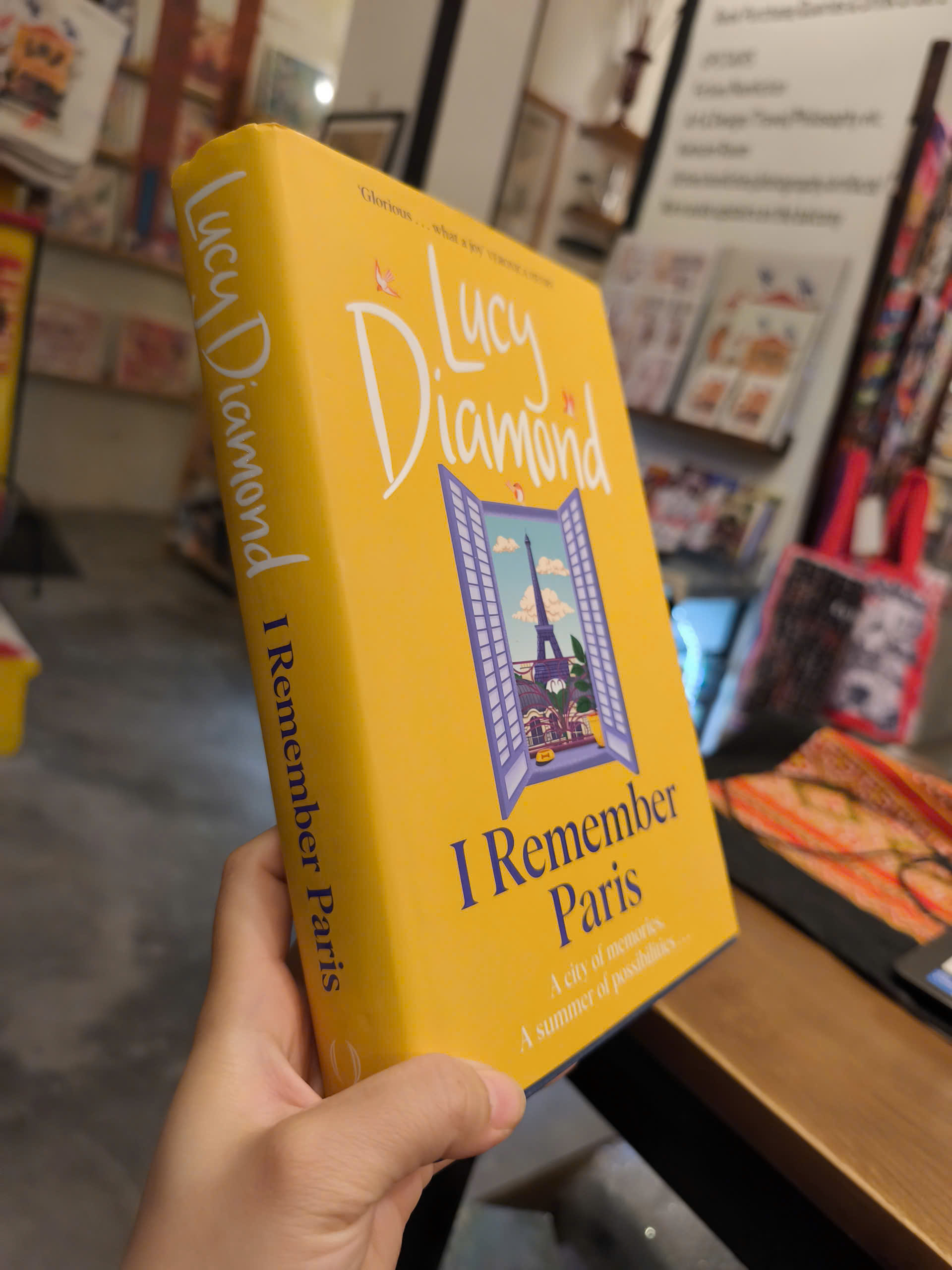 Sách - I Remember Paris by Lucy Diamond | Contemporary Romance Novel / Ngoại văn Nhập khẩu