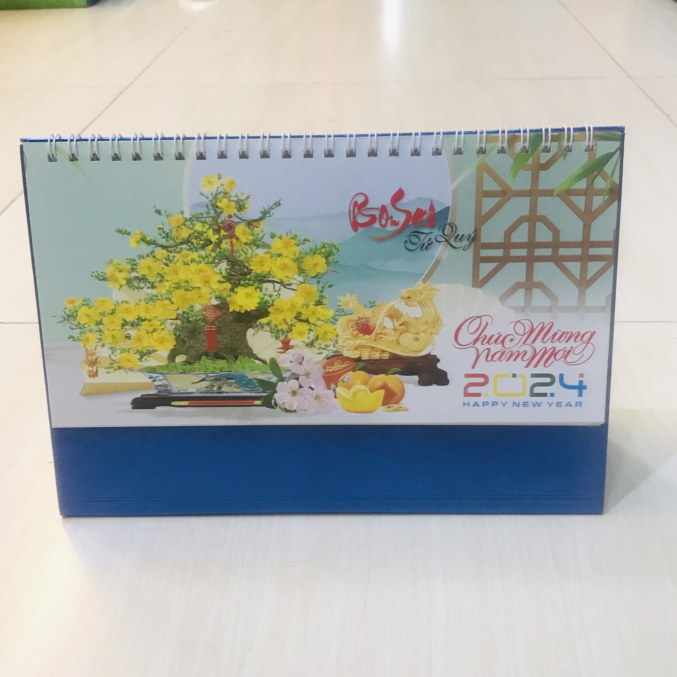 Lịch để bàn 2024kích thước 24cm*16cm có ngày âm