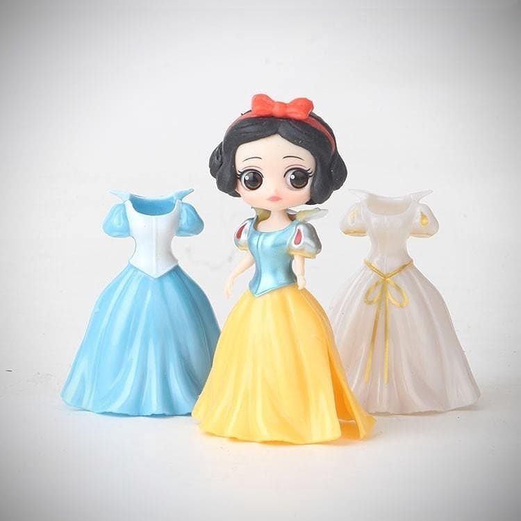 Đồ chơi búp bê thay váy: Set 1 búp bê công chúa Disney cổ tích kèm 3 váy dạ hội thời trang thay đổi
