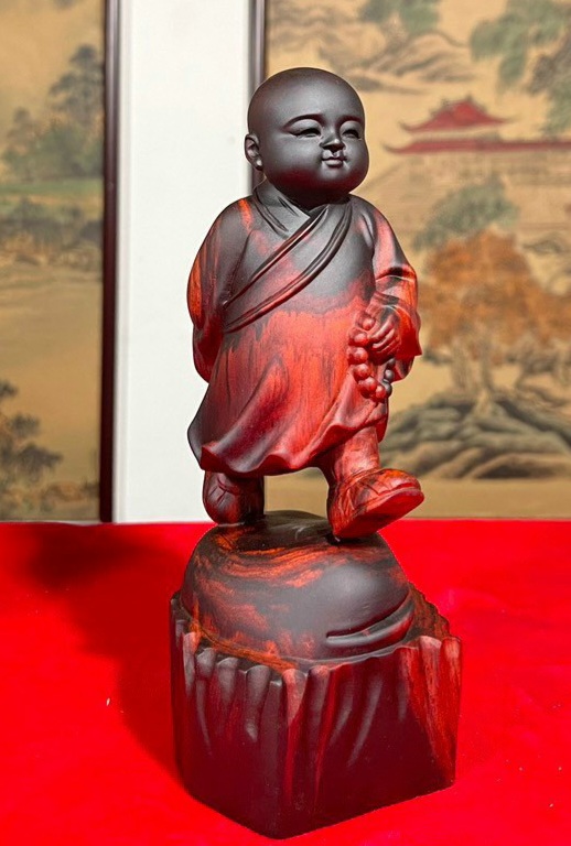Tượng Vạn Sự Tùy Duyên Chú Tiểu , Bằng Trắc Đỏ Đen , Siêu Nét Đẹp Kt Cao 20Cm