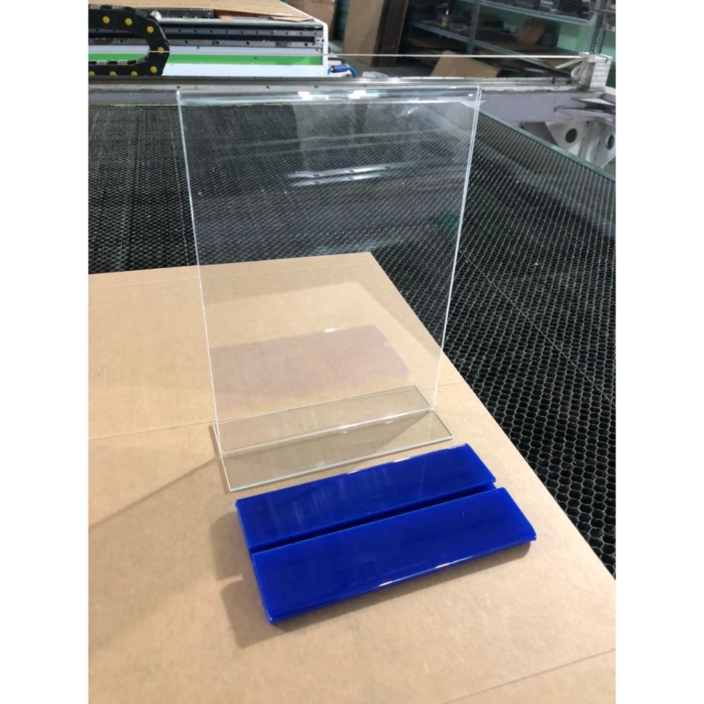 Bảng quét mã QR, bảng mica mã QR code - Chất liệu siêu đẹp, chắc chắn và dễ dàng thay đổi nội dung , - Màu Đỏ (đế uốn)