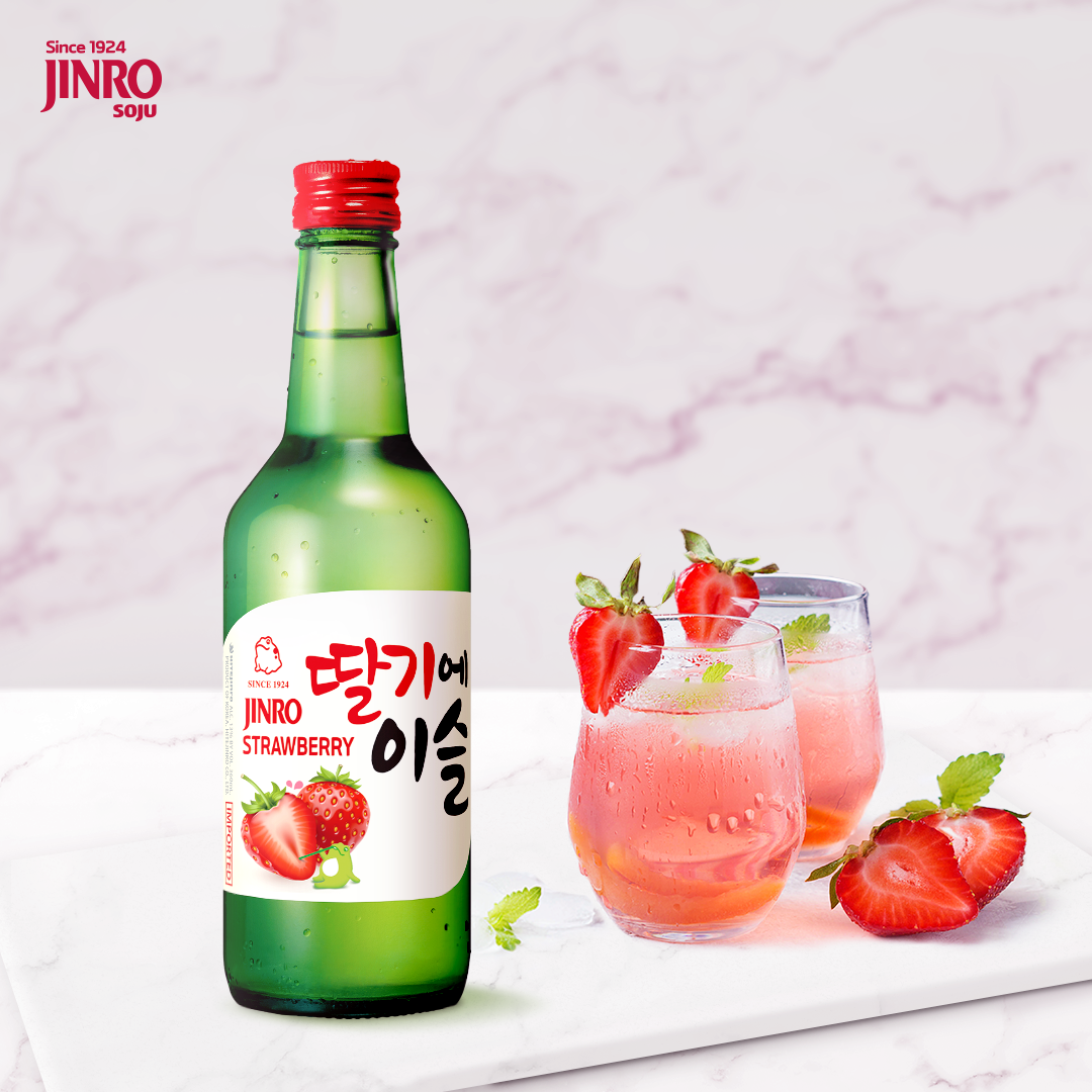 Soju Hàn Quốc JINRO VỊ DÂU 360ml - Combo 6 chai