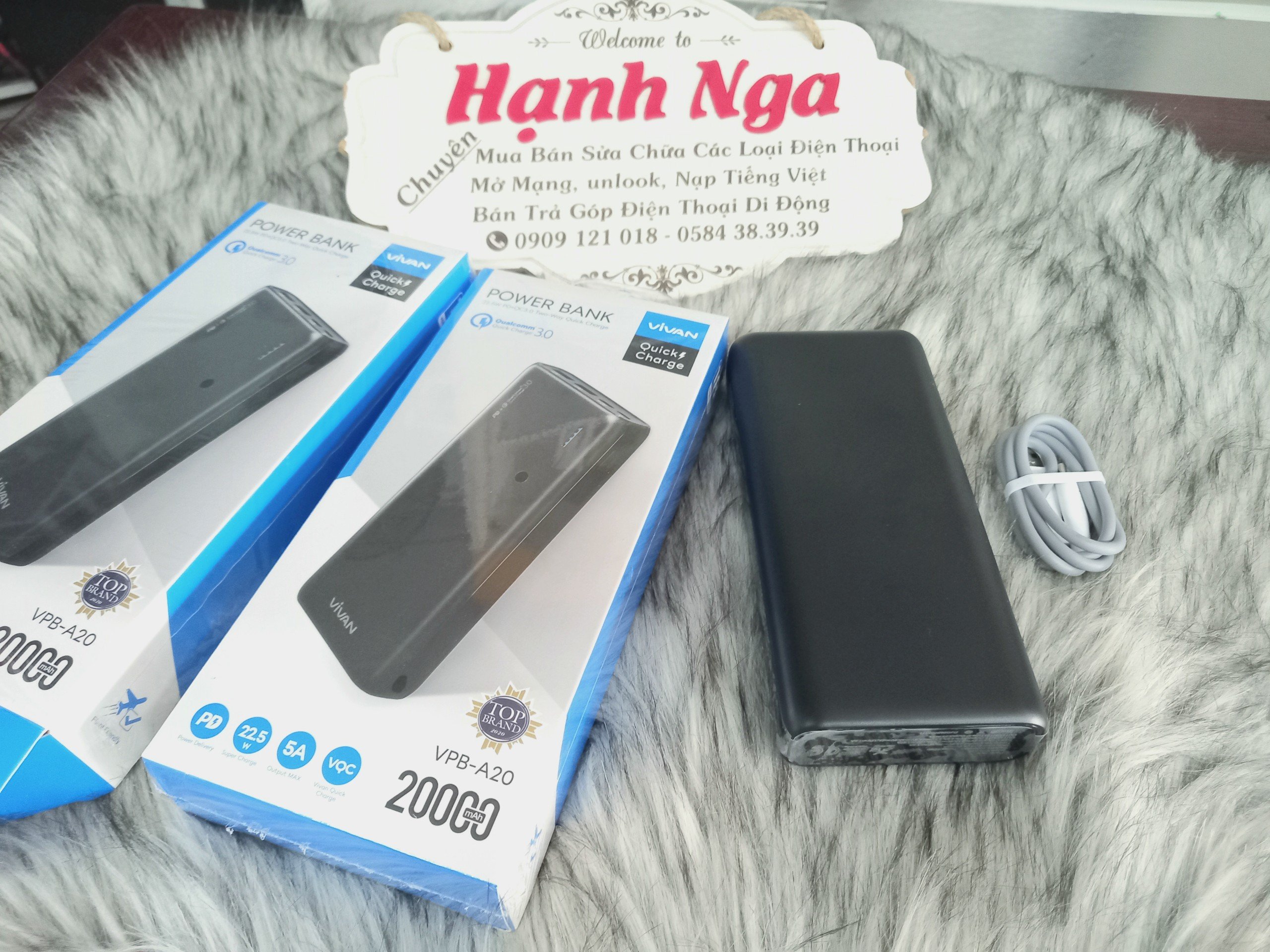 PIN SẠC DỰ PHÒNG SẠC NHANH VIVAN , VPB - A20 DUNG LƯỢNG PIN 20.000mah,SẠC CÙNG LÚC 3 THIẾT BỊ- HÀNG CHÍNH HÃNG