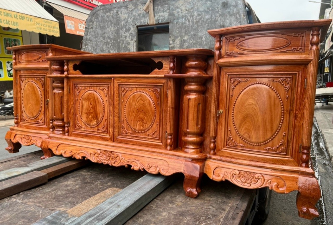 KỆ TI VI CỘT NHO TRƠN HƯƠNG ĐÁ,KỆ TRANG TRÍ CHO PHÒNG KHÁCH CAO CẤP 7Y7