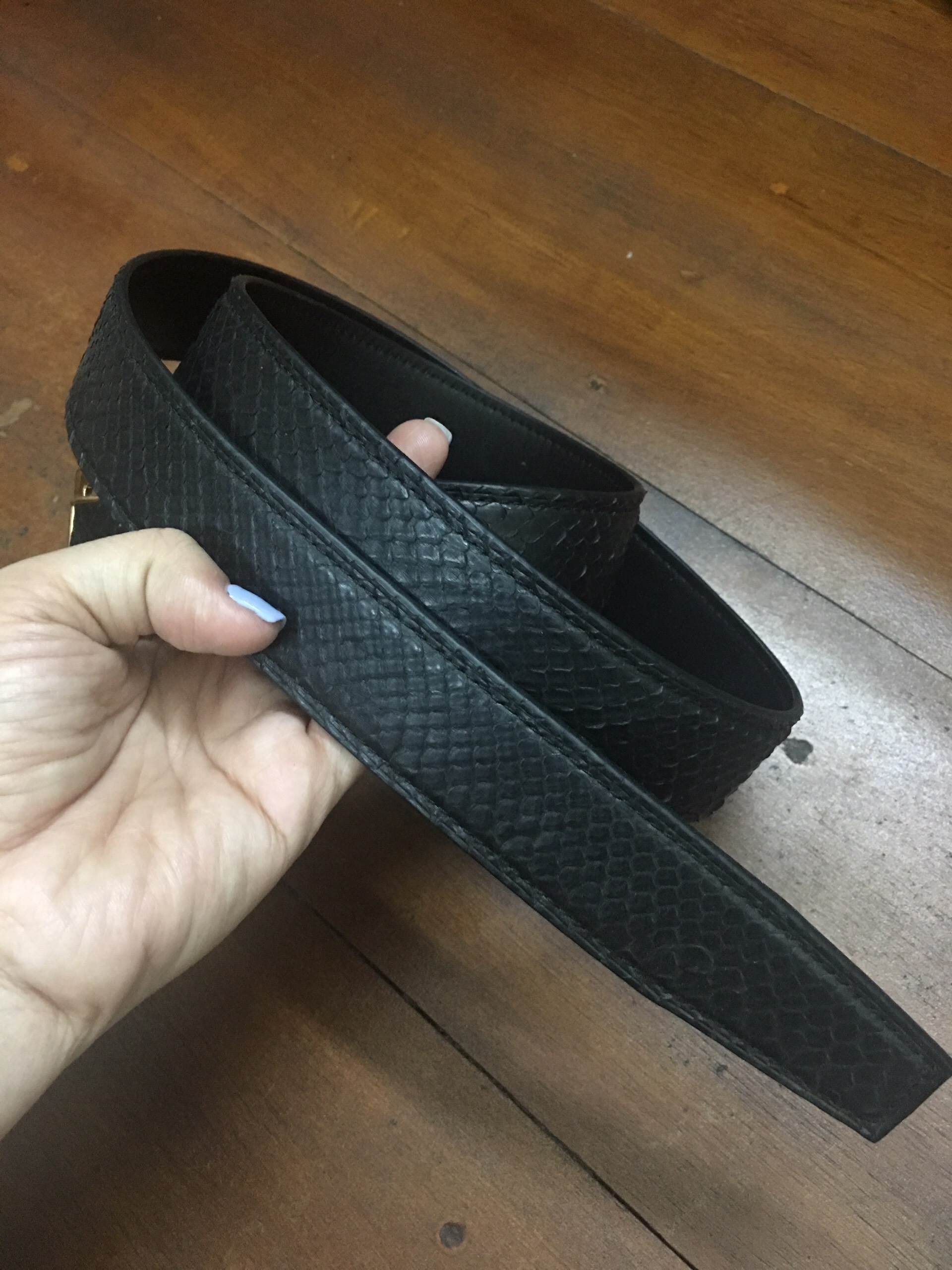 DÂY NỊT DA TRĂN CAO CẤP