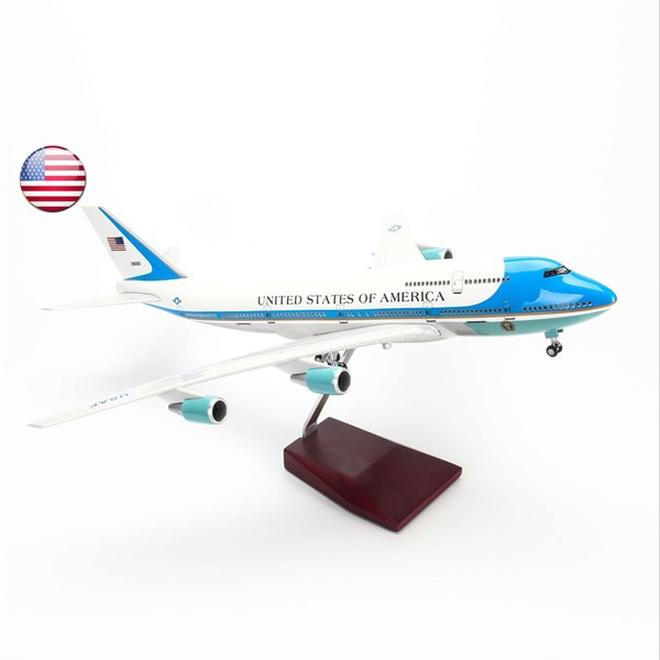 Mô hình máy bay Air Force One B747 United States of American 47 cm có đèn led bánh xe