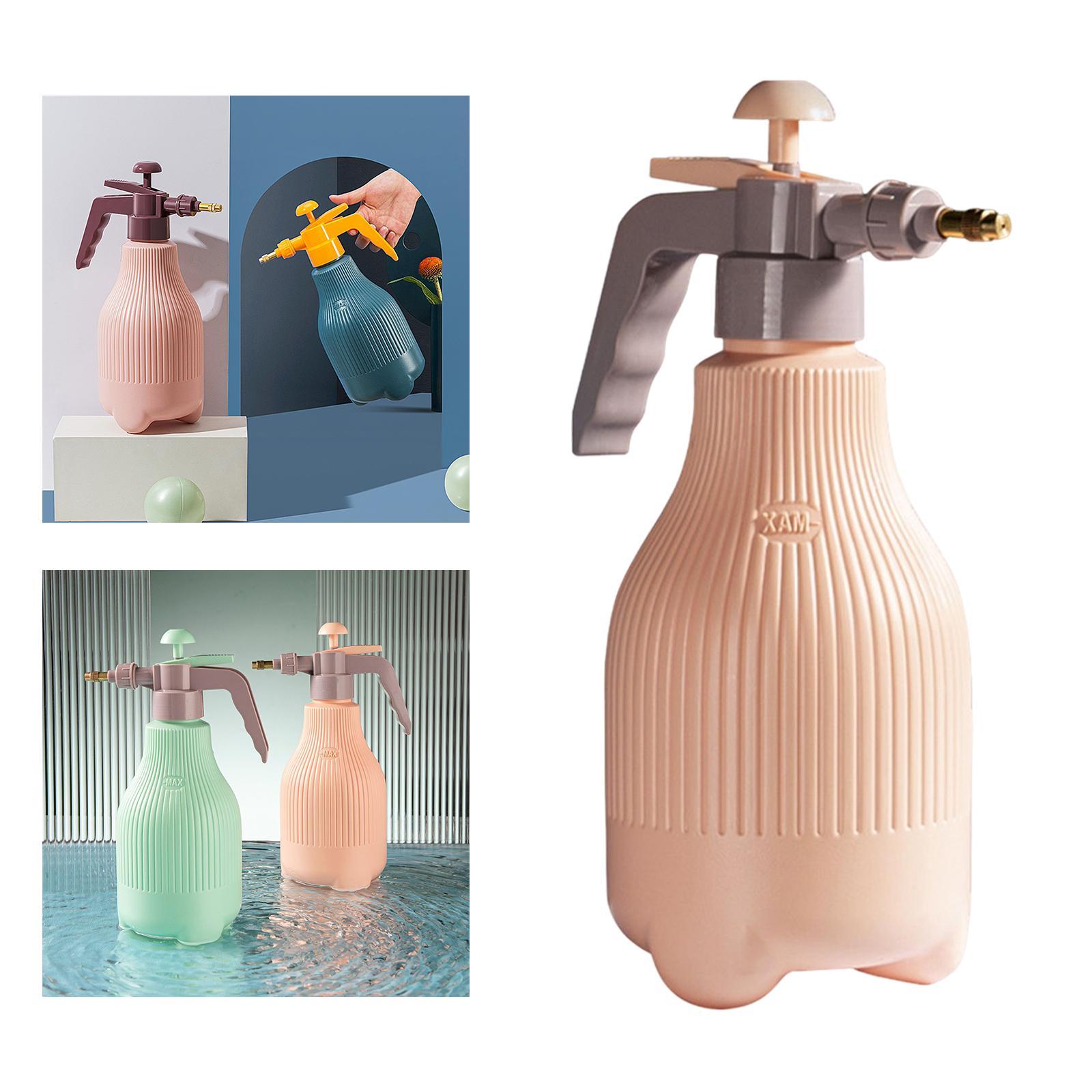 Garden Pump Sprayer 1.5 L Handheld Rotating Nozzle for Lawn Indoor Outdoor Light