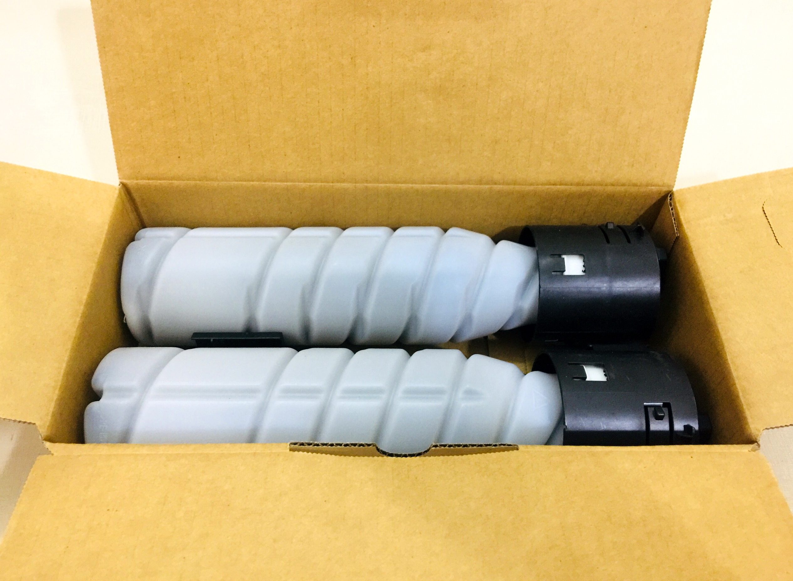 Mực TN116/118 dùng cho máy photocopy Konica 164, 165, 184, 185, 195, 206, 215, 206, 216, 226, 236, 246, 266 306