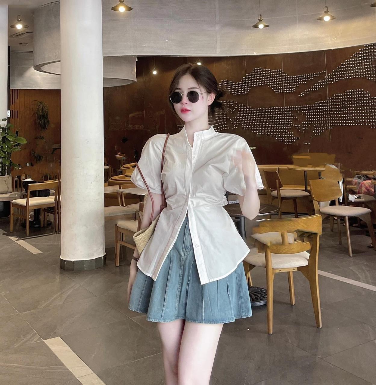 SET ĐI CHƠI, SET 2 MÓN ÁO SƠ MI TRẮNG KIỂU PHỐI CHÂN VÁY NGẮN XÒE CỰC KUTE