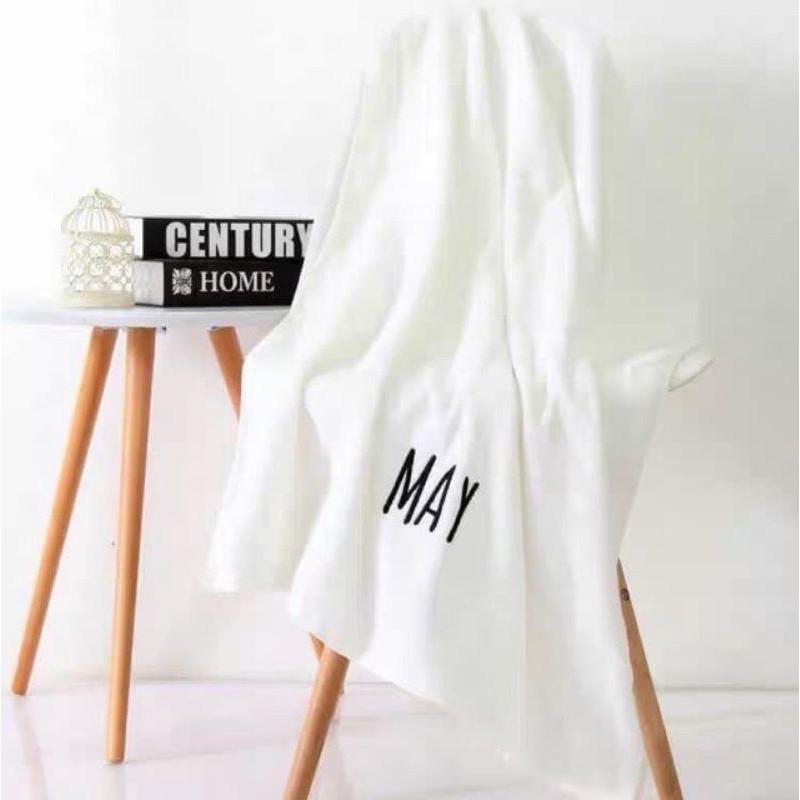 Khăn tắm 100% cotton thêu 12 tháng KT 70x140cm