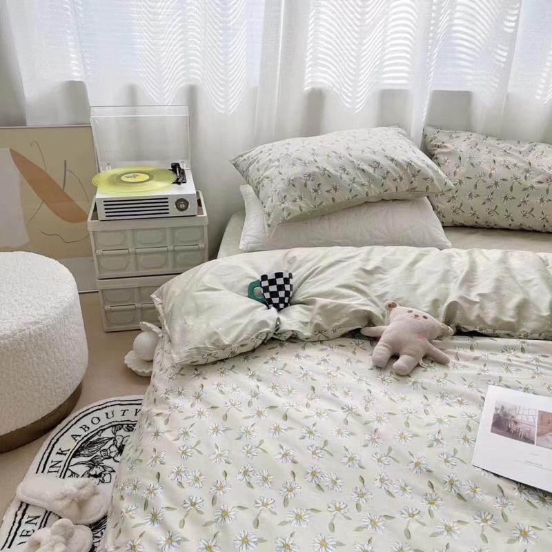 Bộ Chăn Ga Cotton Living 100%cotton Hàng Nhập Khẩu Cao Cấp 4 Món Hot Trend Hoa Nhí Tím Viền Bèo vintage