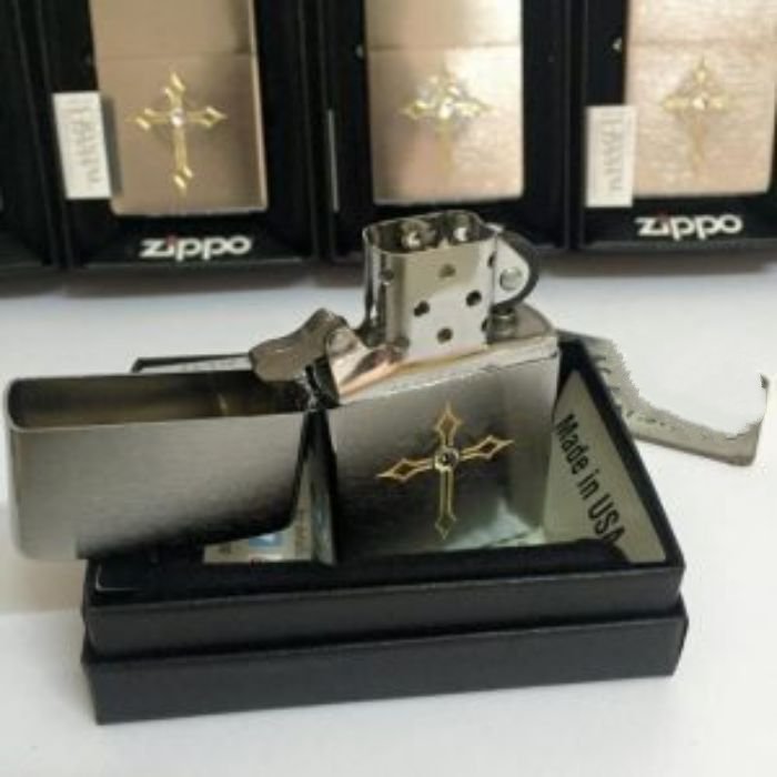 Bật Lửa Zippo Cross With Swarovski Crystal Brushed Chrome Chính Hãng Usa