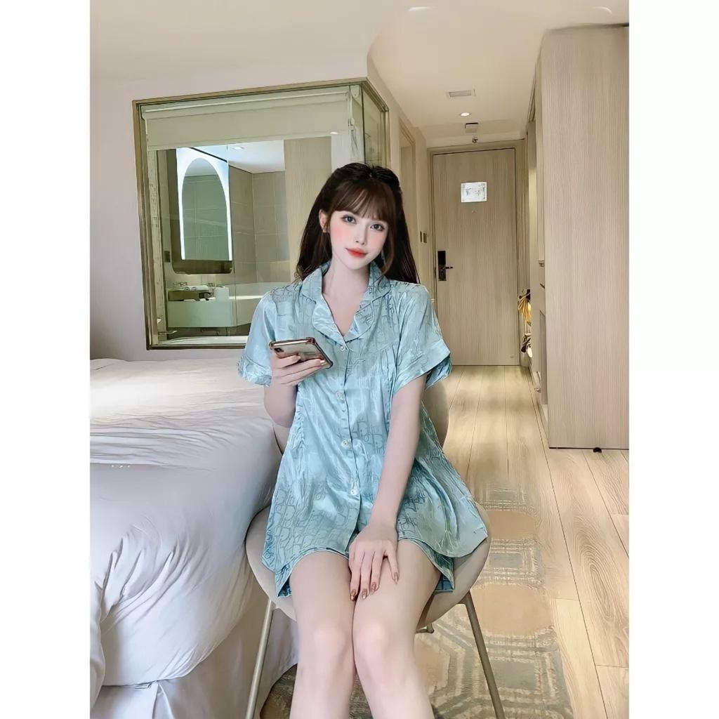 Bộ Pijama Nữ Cộc Tay Cổ Bẻ Cúc Cài Lụa Satin