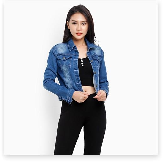 Aó khoác jeans nữ cổ bẻ thêu sau xanh J023