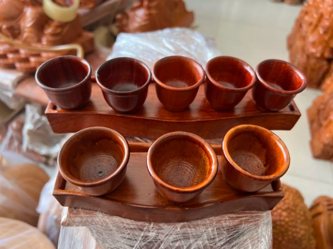 Bộ 5 ly nước thờ cúng gỗ hương nguyên khối