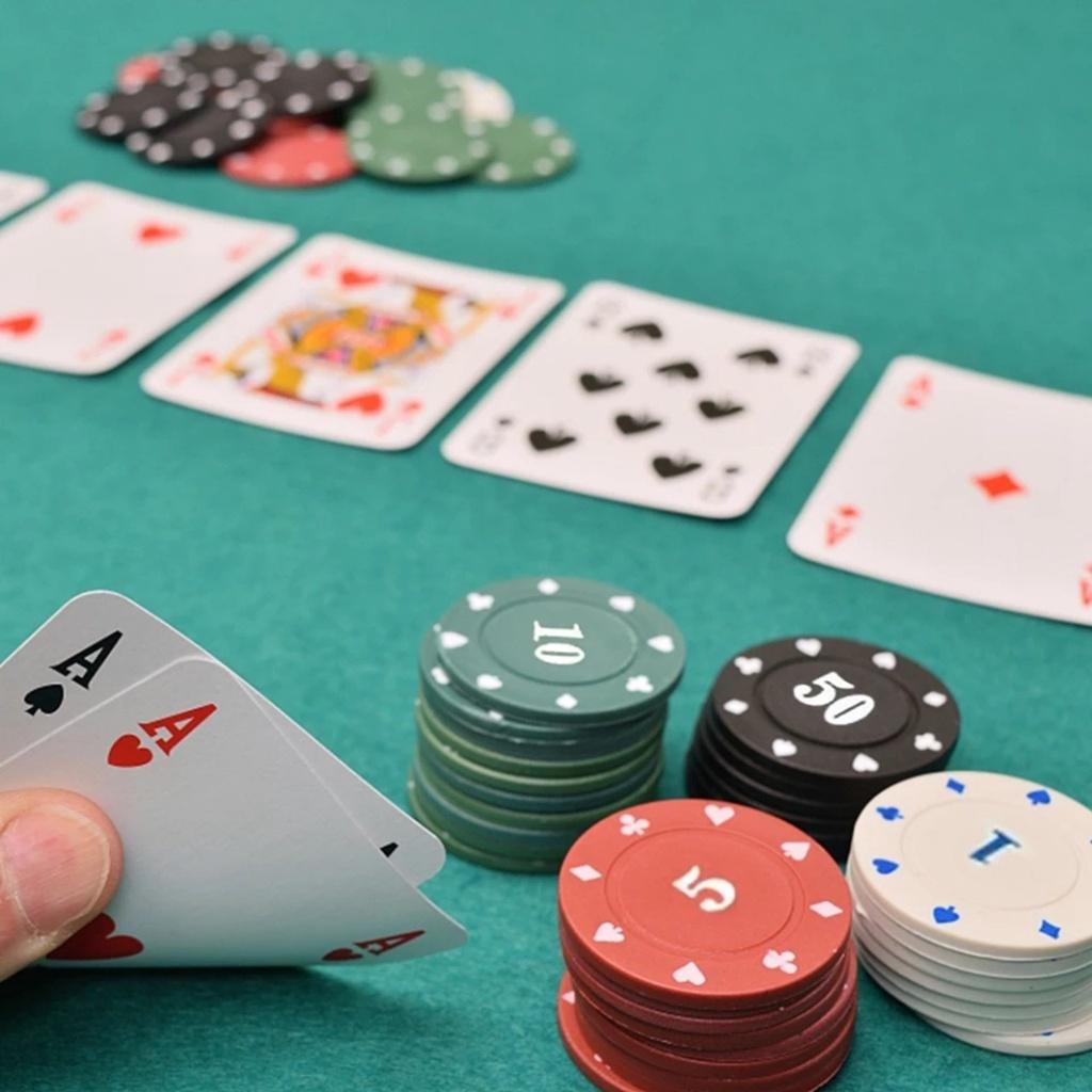 Bộ Phỉnh Poker 200 Chips xì dách có số thảm Blackjack