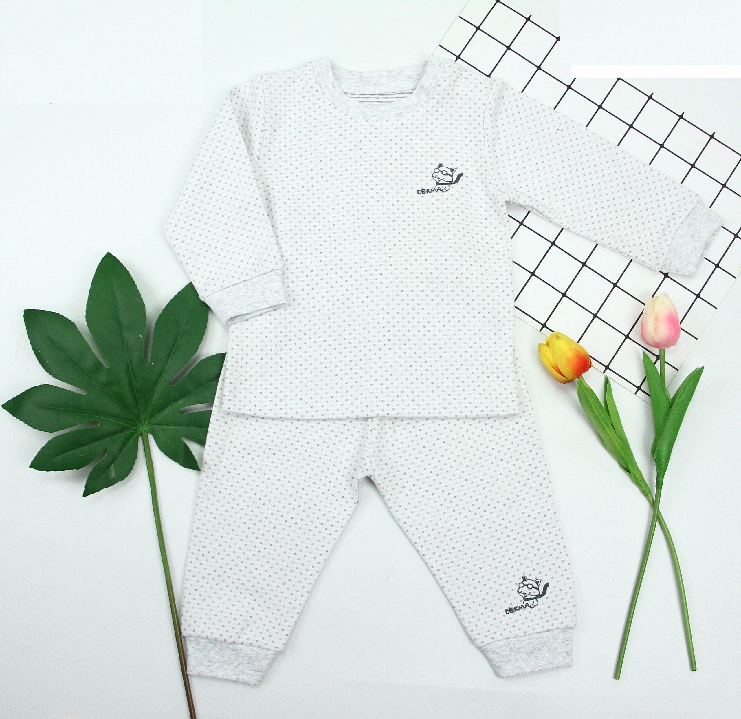 Bộ ss trần bông chấm bi cài vai siêu xinh 6-18m Dokma