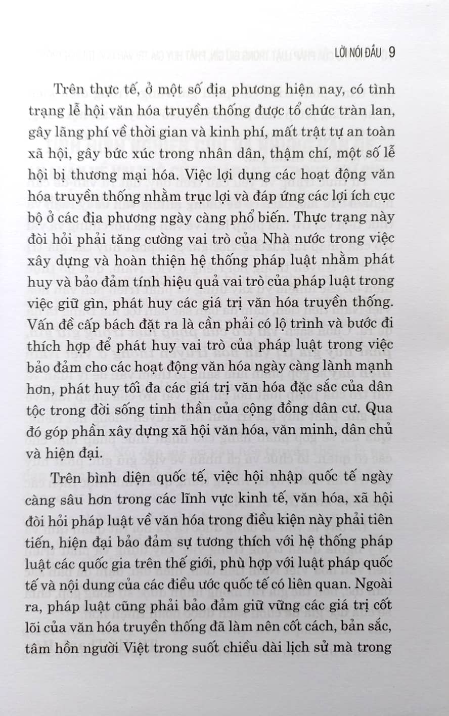 Vai trò của pháp luật trong giữ gìn, phát huy giá trị văn hóa truyền thống ở Việt Nam hiện nay