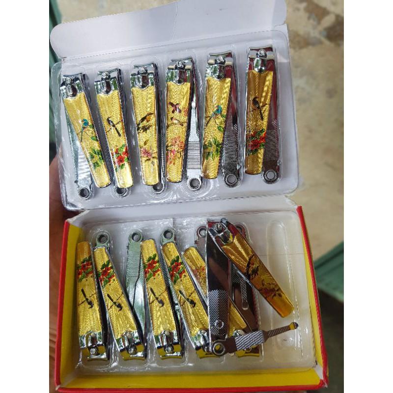 Bấm móng tay loại nhỡ dài 7.5 cm