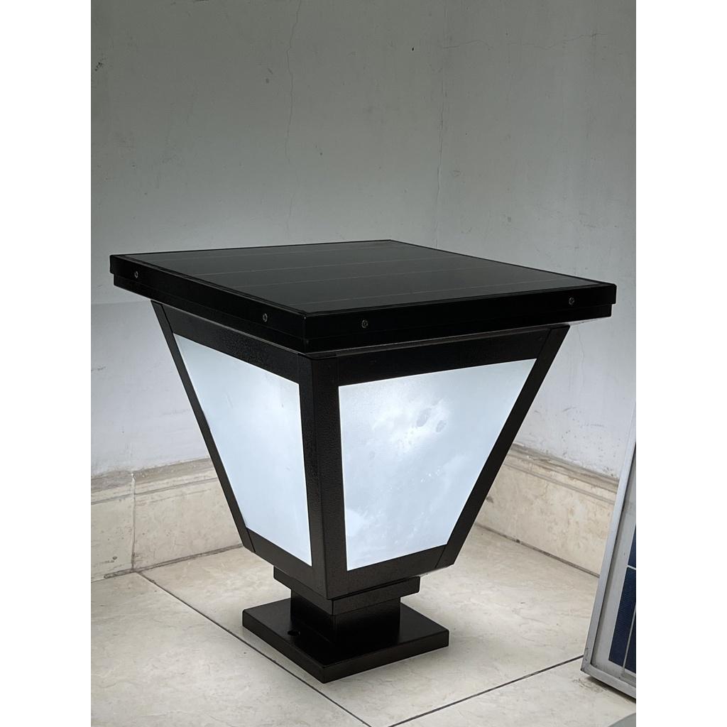 Đèn Trụ cổng 6W năng lượng mặt trời, tự động điều khiển sáng tối, Kích thước: 350*350*375mm. Đèn LED sân vườn. Hàng mới