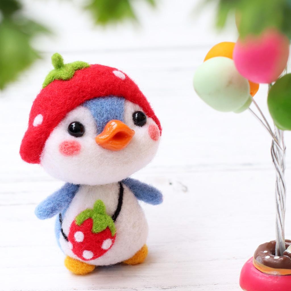 2 Sets Lovely Penguin Felting Kits Felting Wool Yarn Crafts