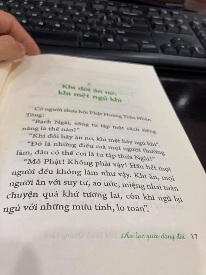 An lạc giữa dòng đời