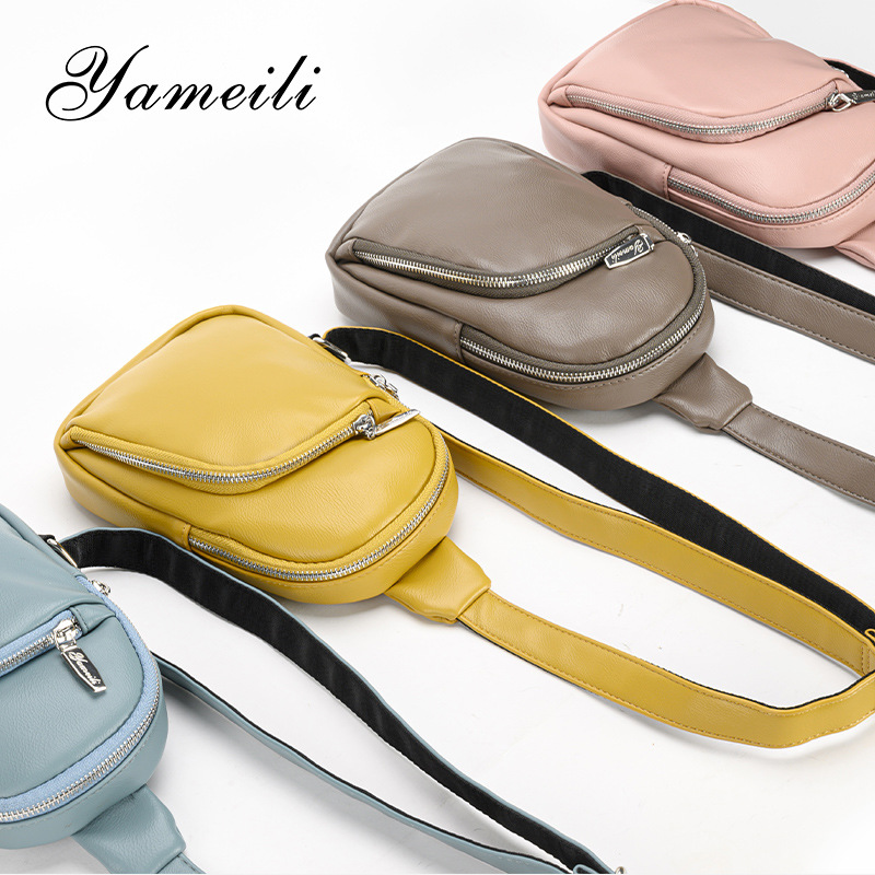 Túi đeo chéo nữ phong cách dễ thương – BEE GEE DCNU1054