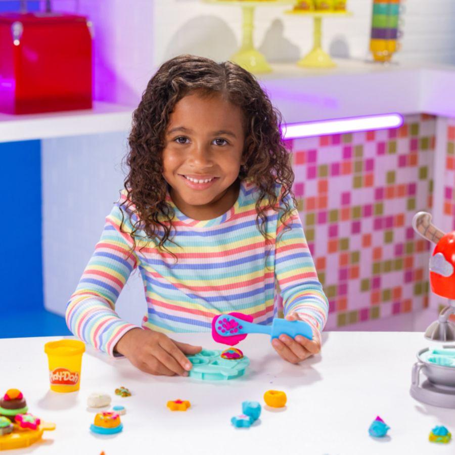 Đồ Chơi Máy Trộn Bột Thần Kì Phiên Bản Mới PLAYDOH F4718