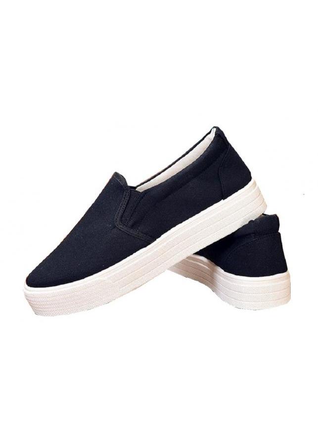 Giày slip on vải trơn đế bánh mì - Đen