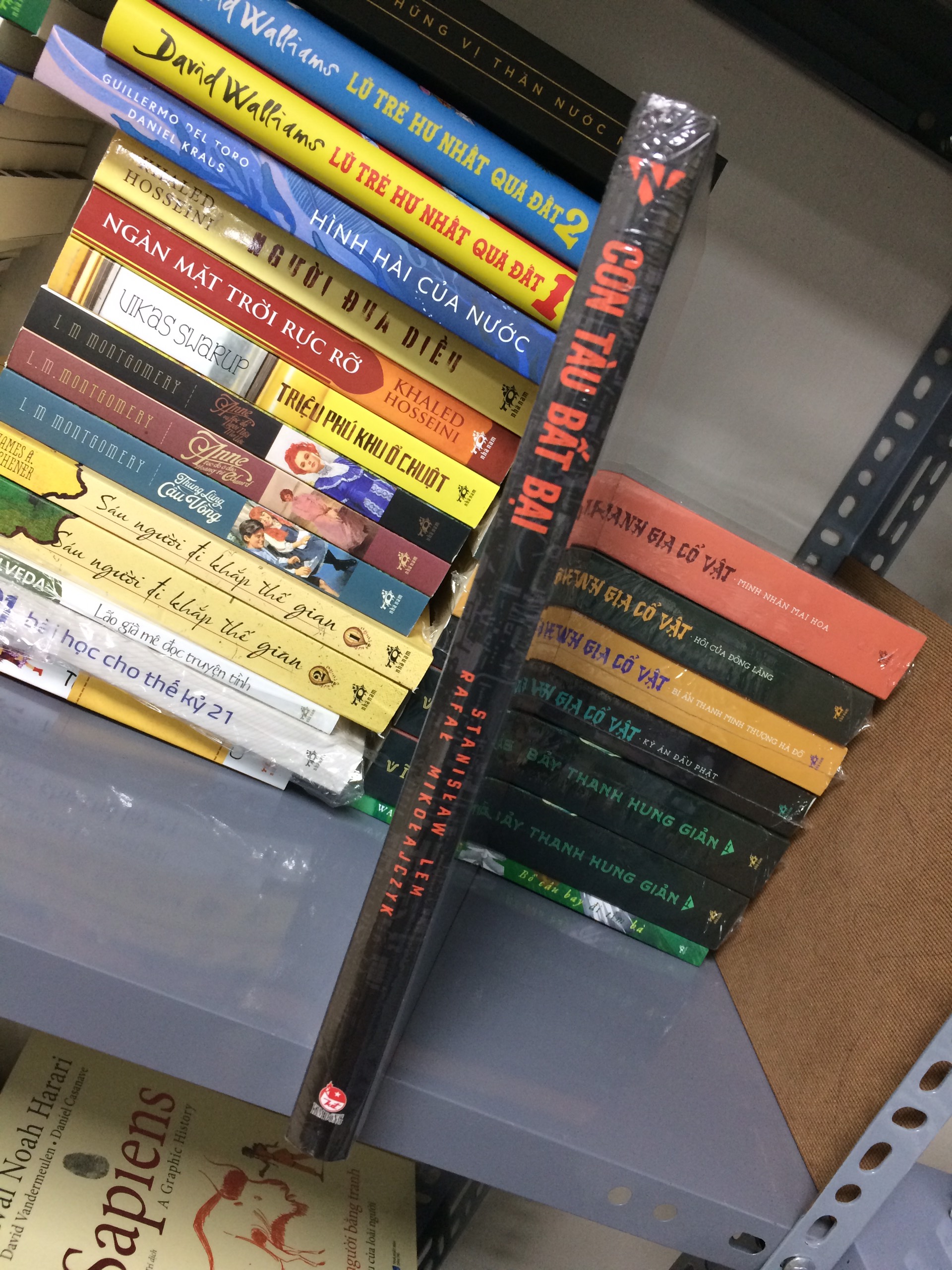 CON TÀU BẤT BẠI