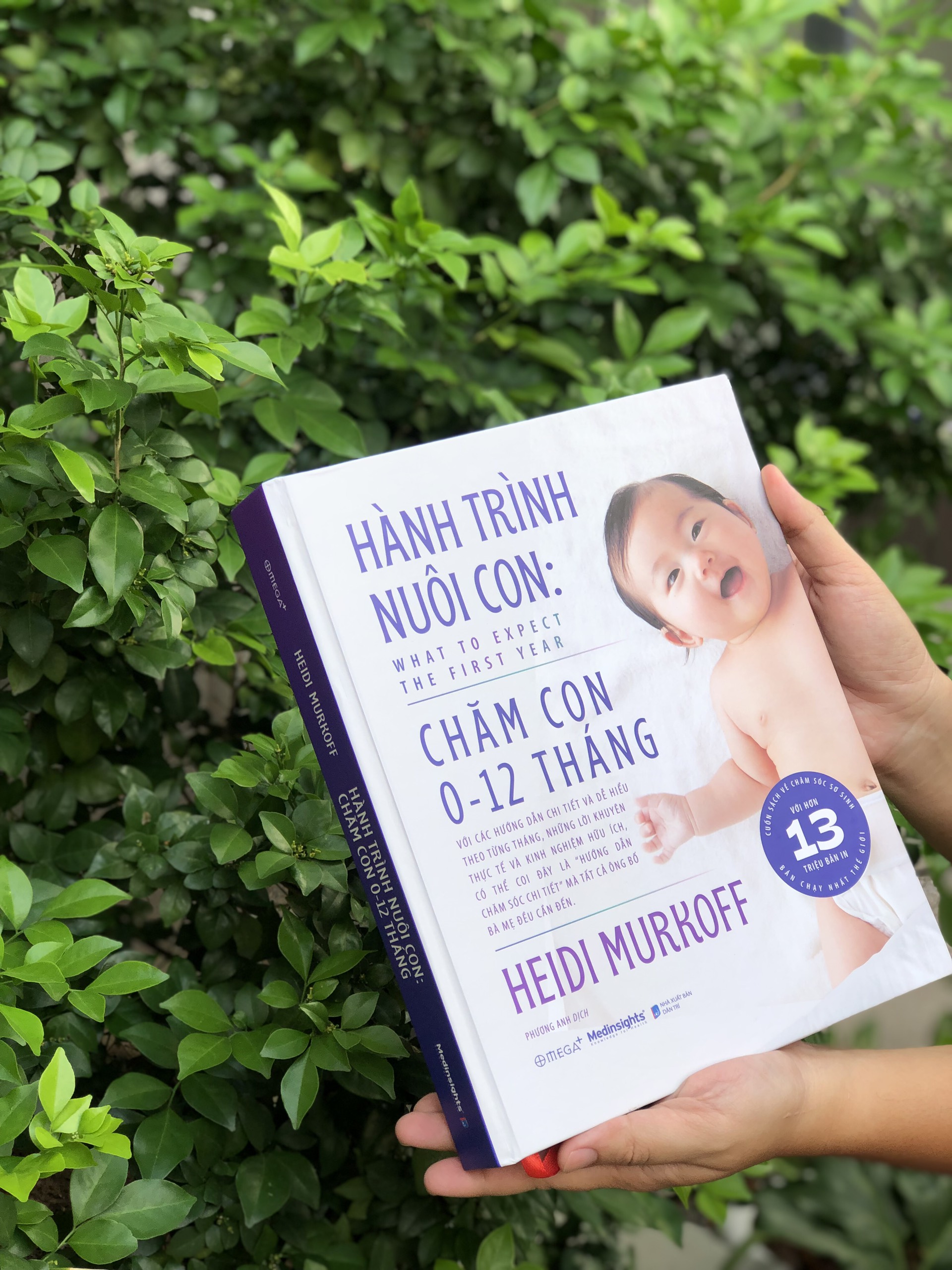 Combo Hành Trình Nuôi Con: Mang Thai + Chăm Con 0 -12 Tháng (Heidi Murkoff) - Omega Plus