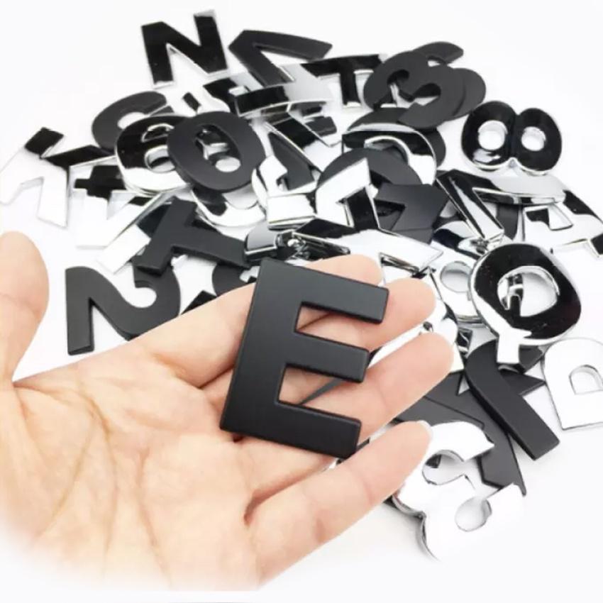 Chữ và số kim loại mạ inox bóng đẹp trang trí xe ô tô màu bạc, cao 4,5cm, chữ dán xe