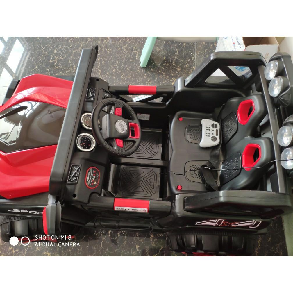 Ô tô xe điện địa hình MERCEDES LB 688 đồ chơi vận động cho bé 4 động cơ 2 ghế (Đỏ-Vàng-Trắng)