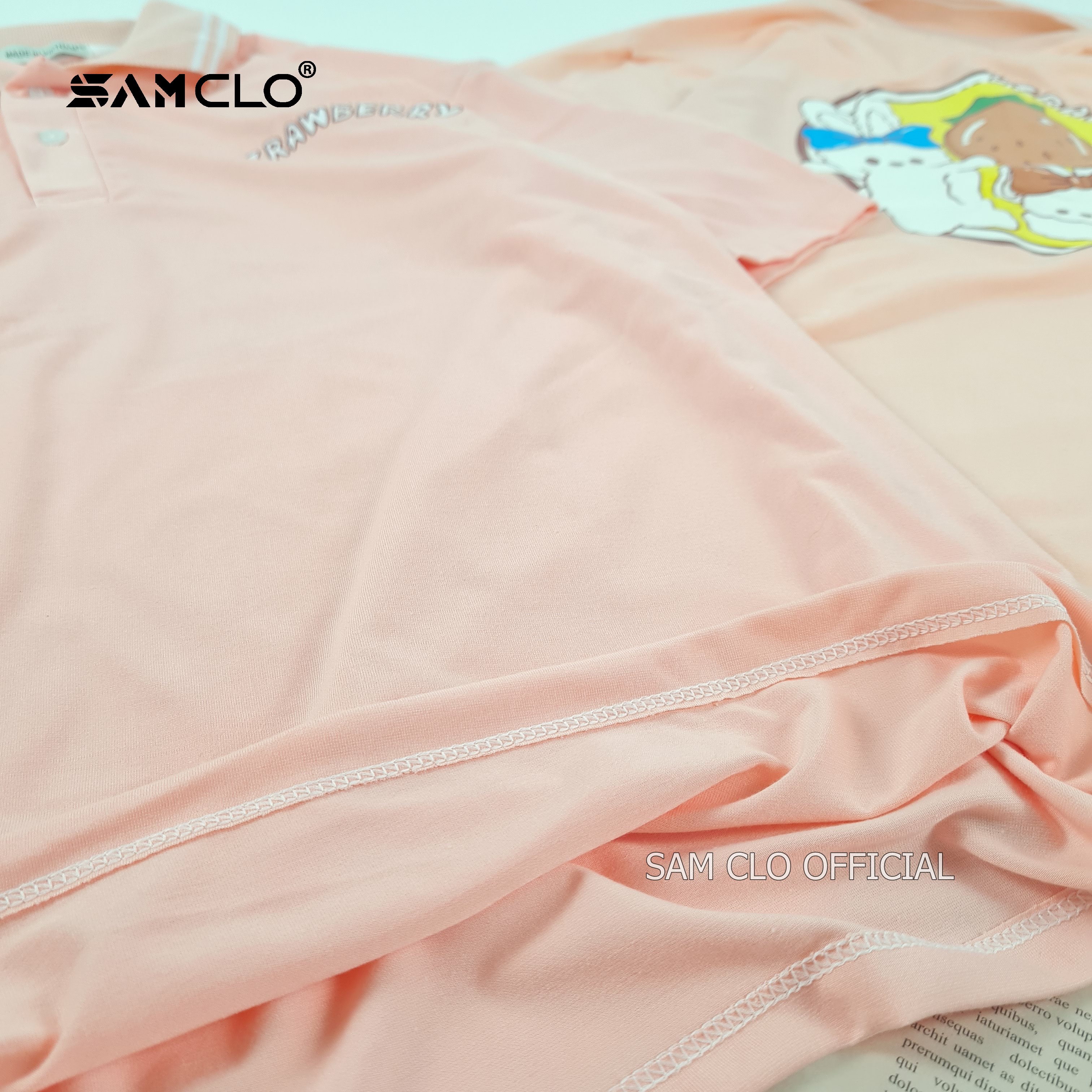 Áo thun Polo nữ tay lỡ form rộng SAM CLO phông freesize unisex mặc đi học, nhóm, lớp in hình thỏ trắng chữ STRAWBERRY - MÀU HỒNG