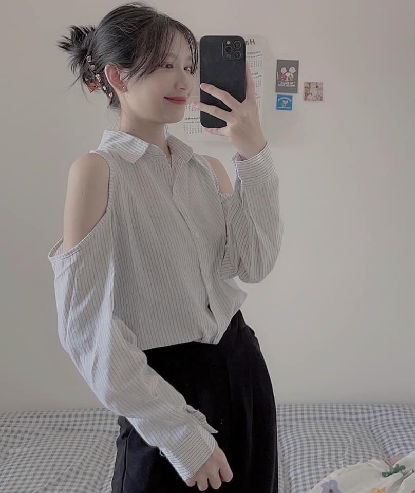 Áo sơ mi sọc khoét vai nữ đũi mát