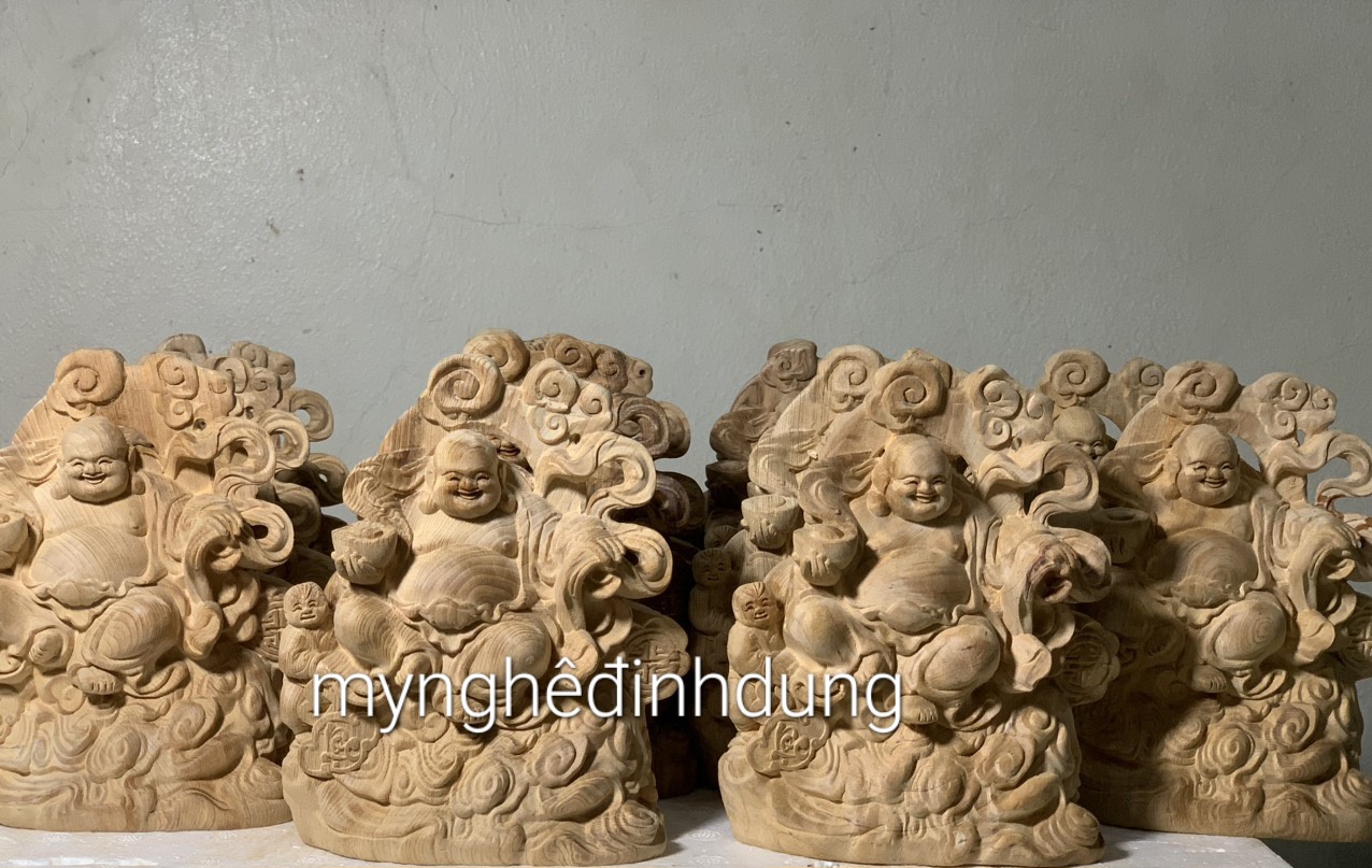 Tượng phật di lặc mini để  ô tô bàn làm việc, học bằng gỗ ngọc am thơm nức kt cao 15x12x9cm