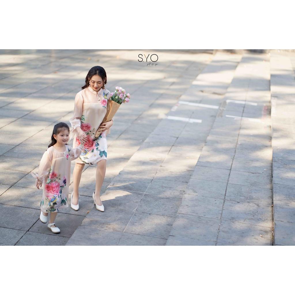 Đầm kid cổ tàu tay bồng in hình hoa hồng ohara màu be SYO A5009