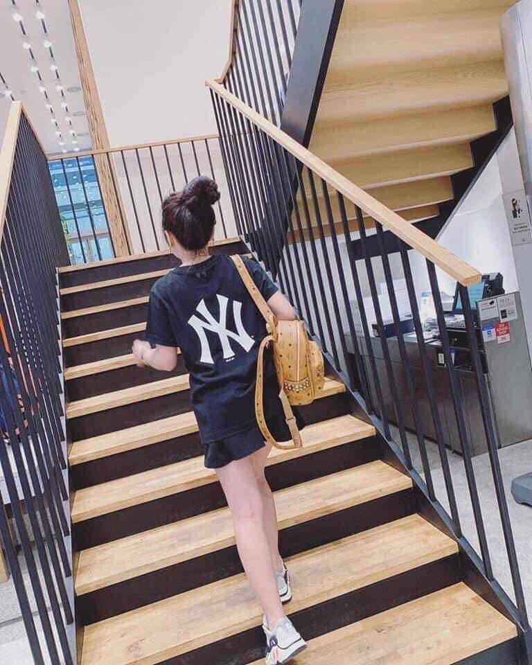 Áo Thun Gia Đình Màu Đen Trắng In Chữ NY