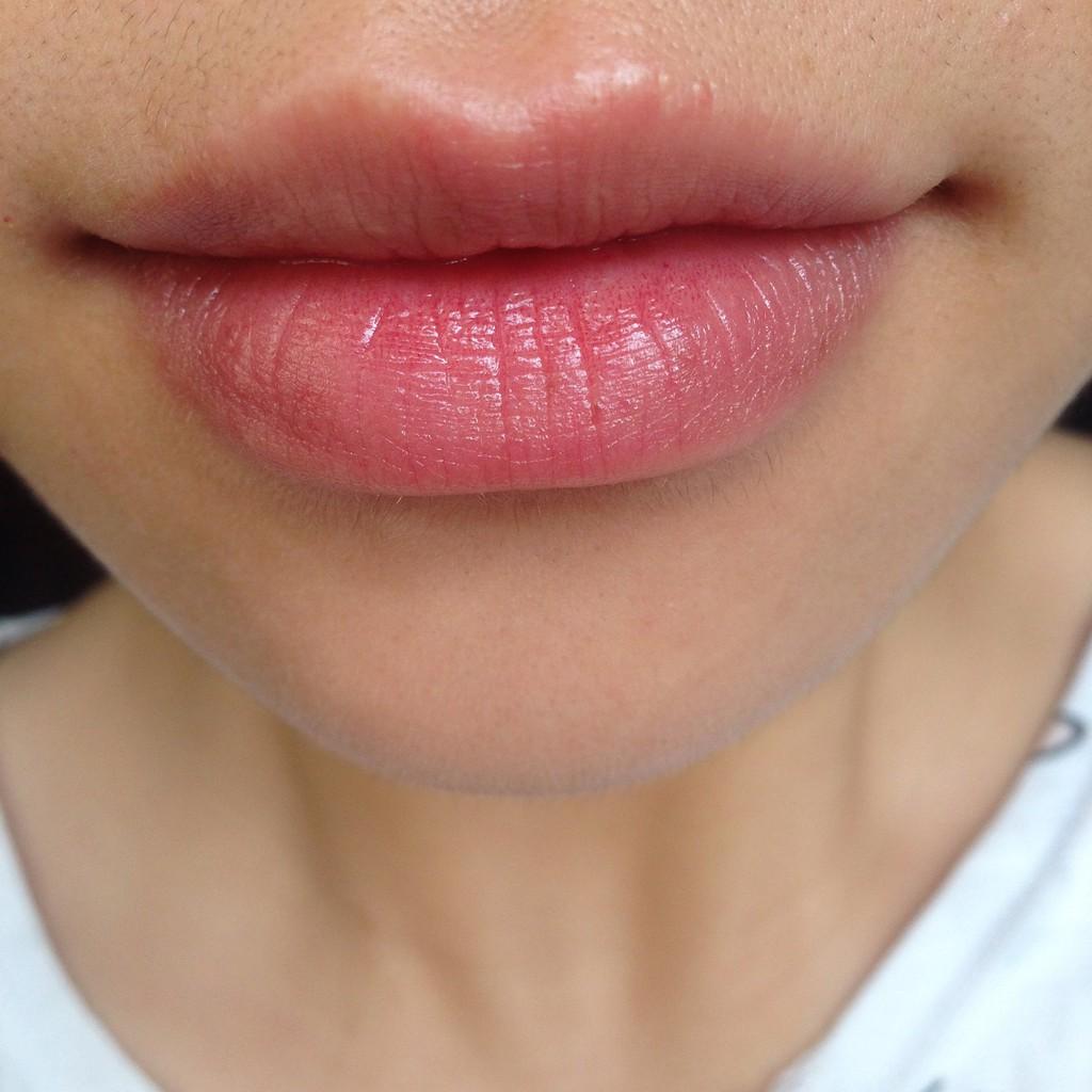 Son Dưỡng chuyên dùng cho môi khô nứt nẻ Mediheal Labocare Panteno Lips Healbalm 10ml
