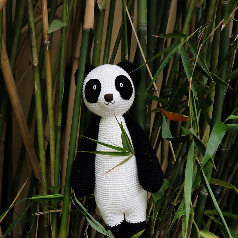 Thú bông bằng len Gấu panda Lular trắng thân dài - sản xuất thủ công handmade in Việt Nam - chất liệu 100% cotton, hàng chính hãng xuất khẩu, phù hợp mọi lứa tuổi
