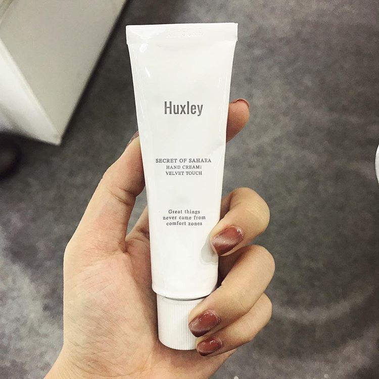 Kem dưỡng da tay hương xương rồng Huxley Hand Cream Velvet Touch 30ml