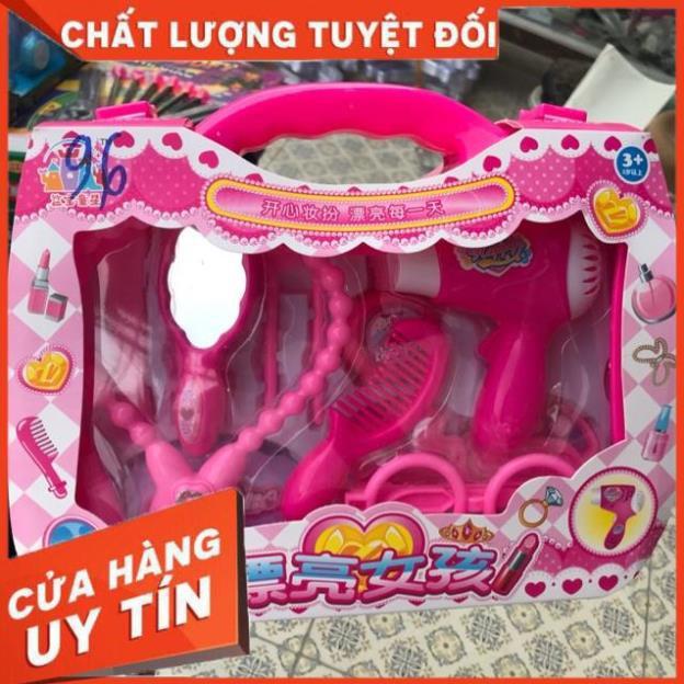 Vali trang điểm cho bé yêu