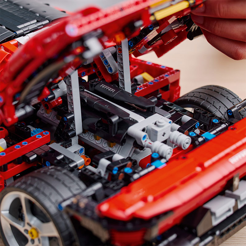 Đồ Chơi LEGO TECHNIC Siêu Xe Ferrari Daytona Sp3 42143 (3778 chi tiết)