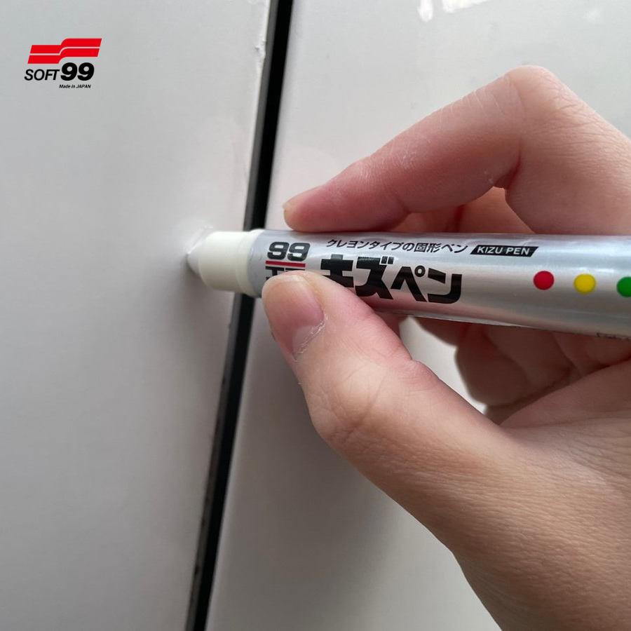 Bút lấp vết xước sơn ô tô, xe máy màu đen Kizu Pen Black BP-61 Soft99