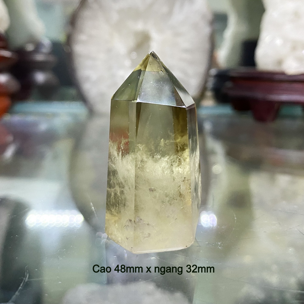 Trụ đá thạch anh khói (Smoky Quartz) phong thuỷ thiên nhiên