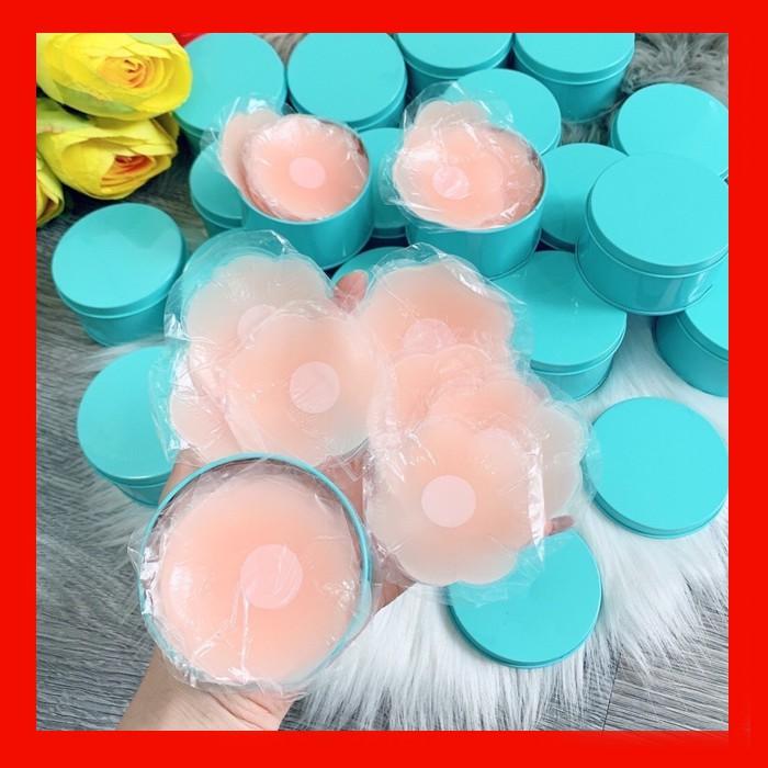 Hộp 10 Miếng Dán Ngực Silicon Tàng Hình