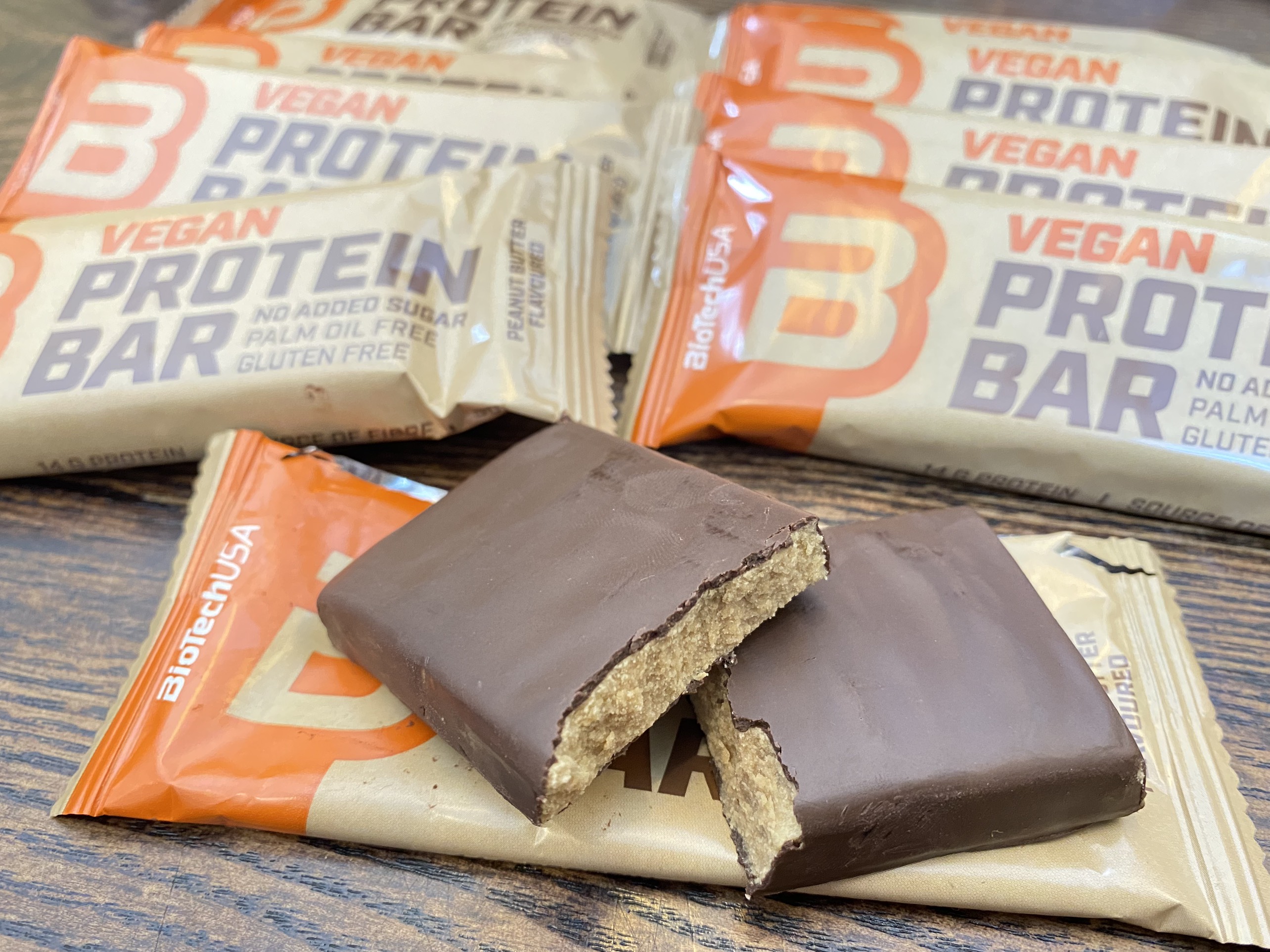 Thanh Bánh Vegan Protein Bar BiotechUSA – Hộp 20 Thanh
