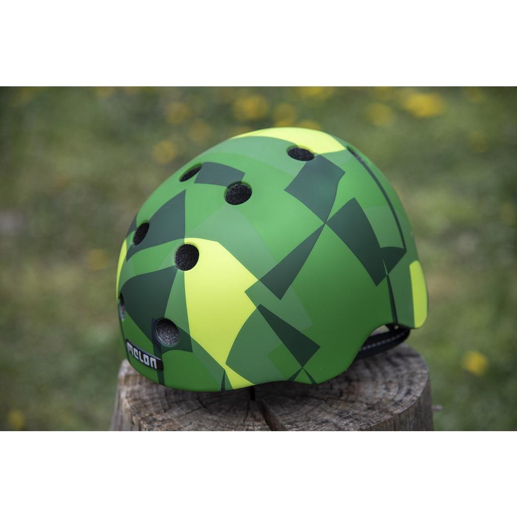 Mũ bảo hiểm trẻ em Melon Green Mamba XS